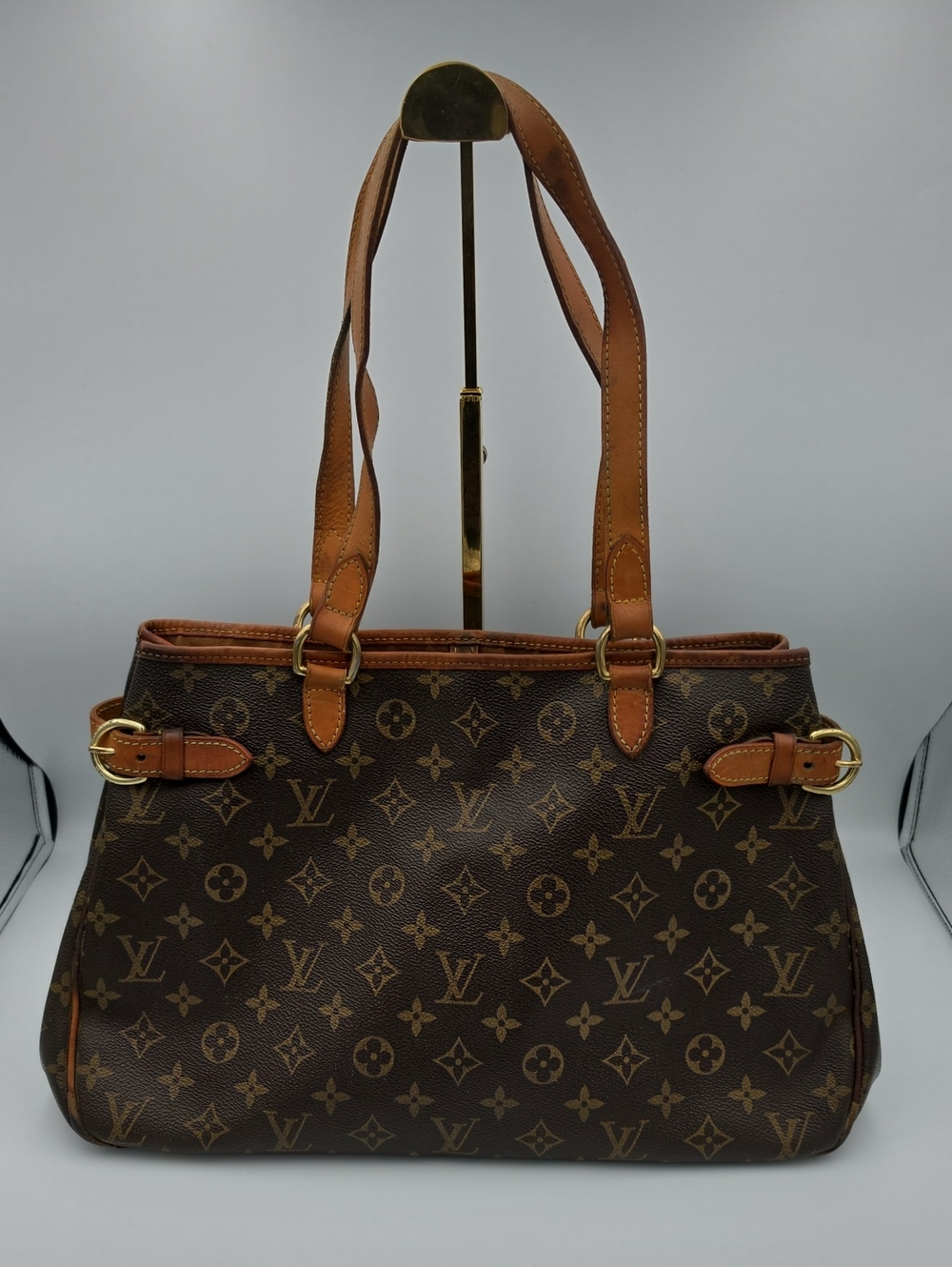 Louis Vuitton Signiture Mono Med Batignolles Horizontal Shoulder Bag (GOOD)COA✨️